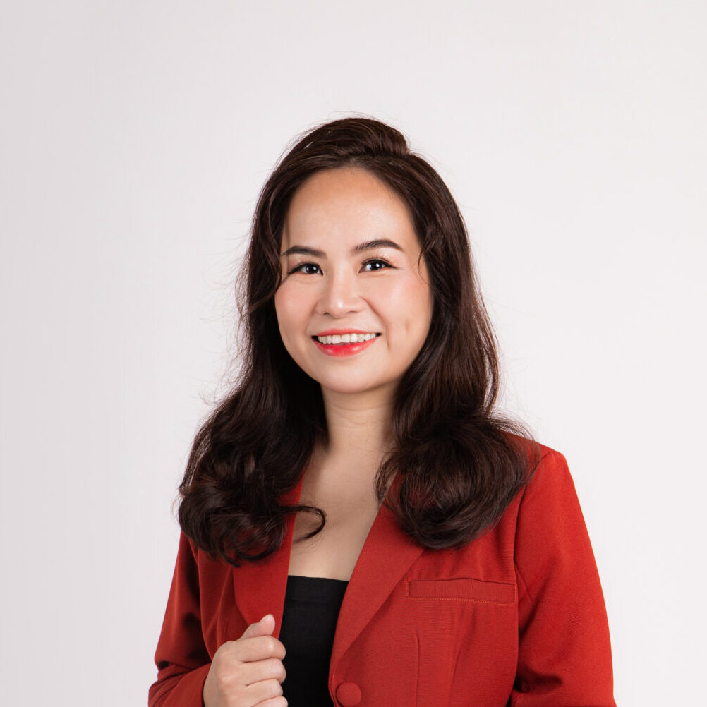 mrs. Nguyễn Minh Anh